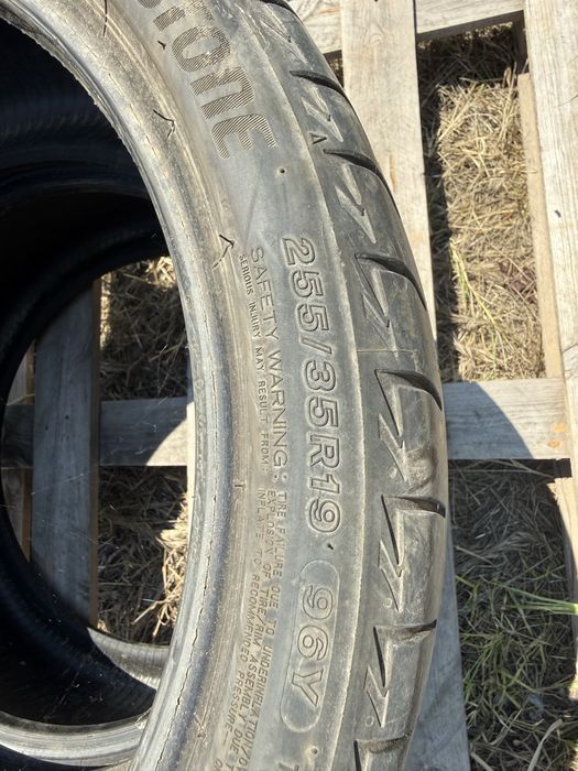 Bridgestone 255/35/19