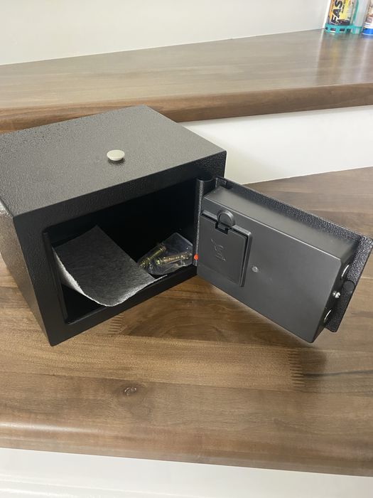 Ceйф електронний размер есть