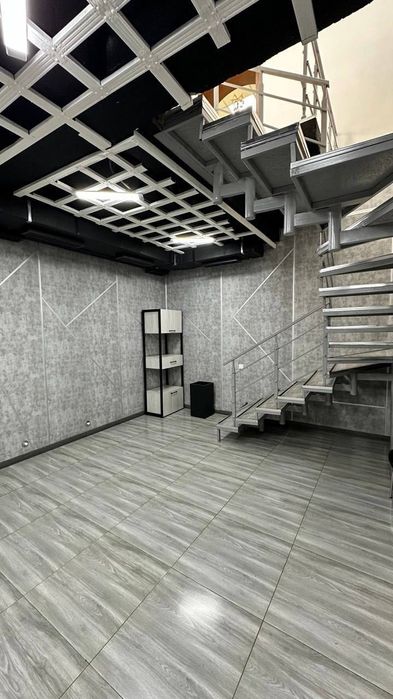 Аренда коммерческого помещения, ул. Бабура ТРЦ Next, 130м²