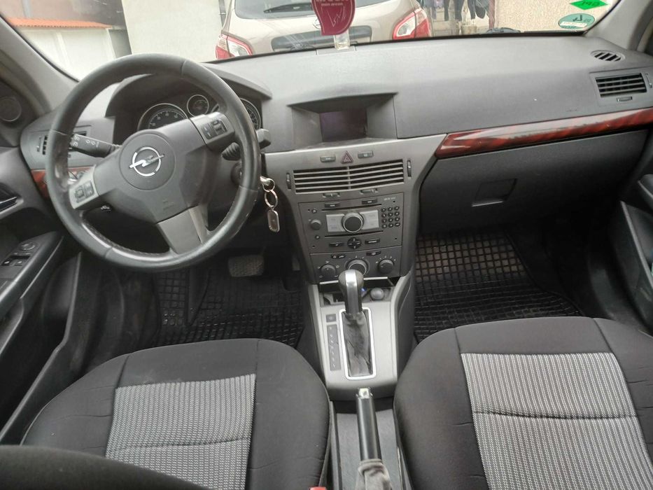Opel Astra H 1.8 automat GPL - 2005 - functional, fara probleme majore