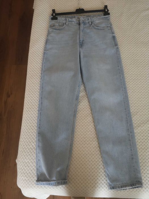 Чисто нови светло сини дънки Zara