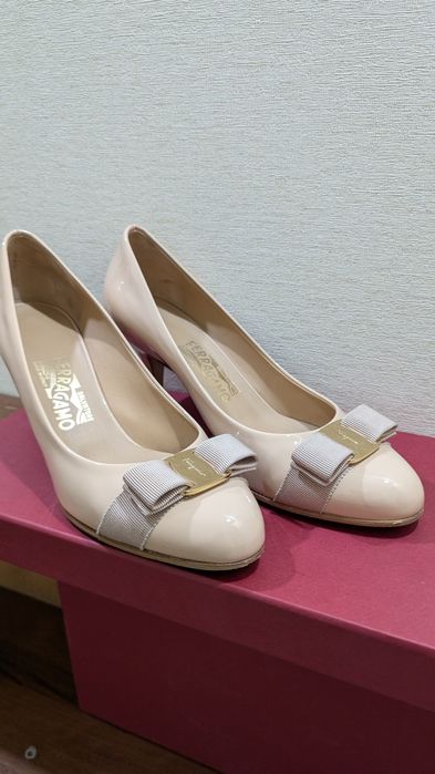 Туфли фирмы Ferragamo