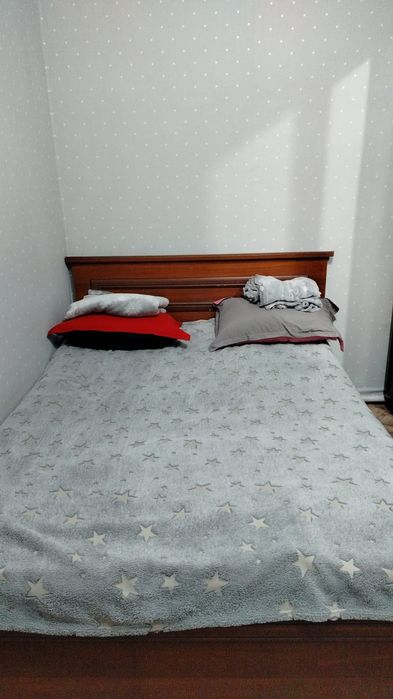 Продам кровать двухспальную
