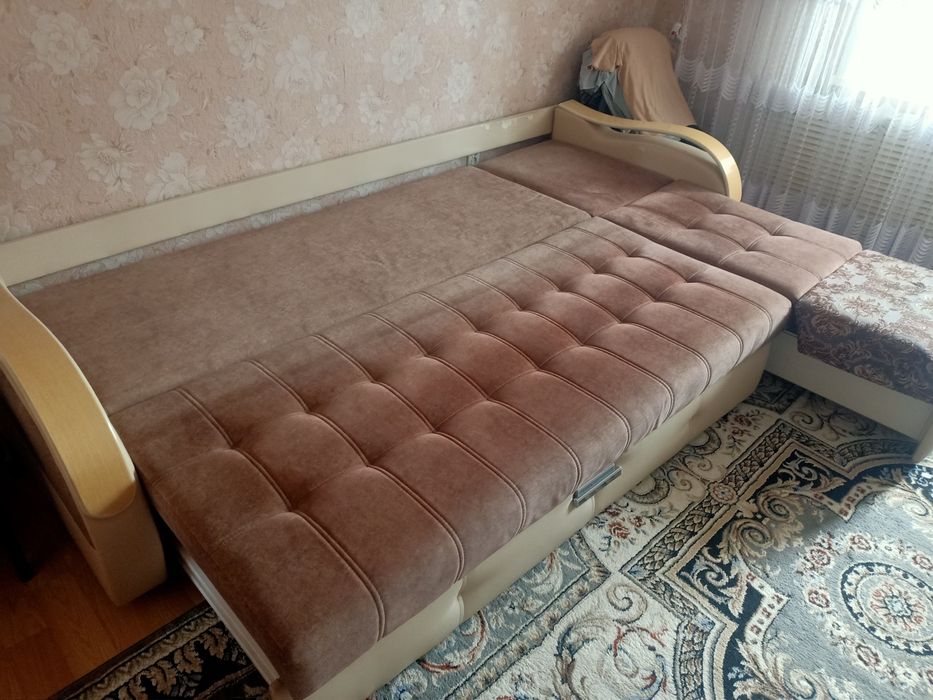 Диван в хорошем состоянии