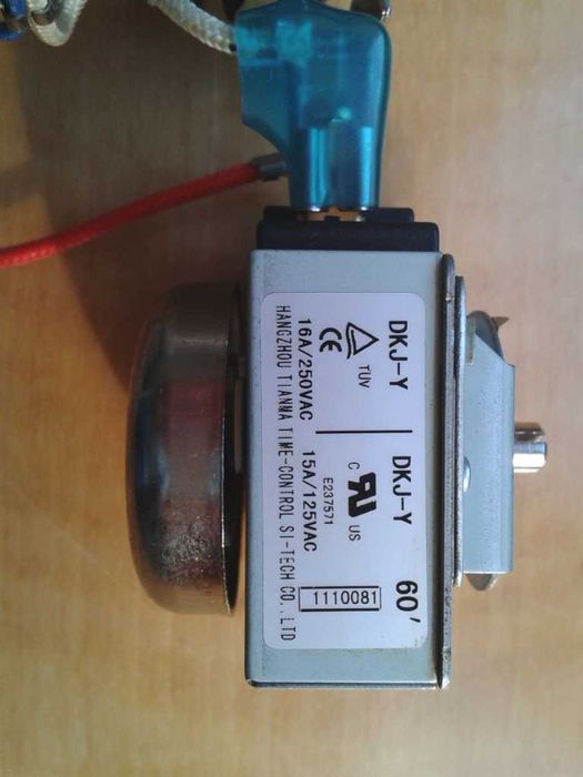 Фискален принтер Datecs