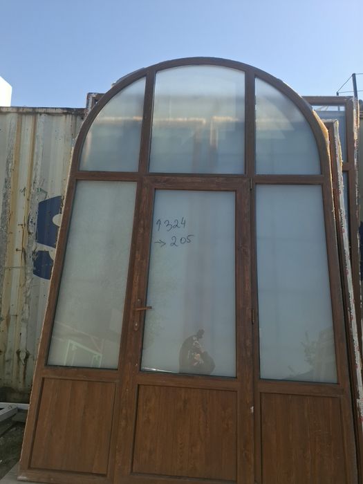 Б/у пластиковые окна,двери