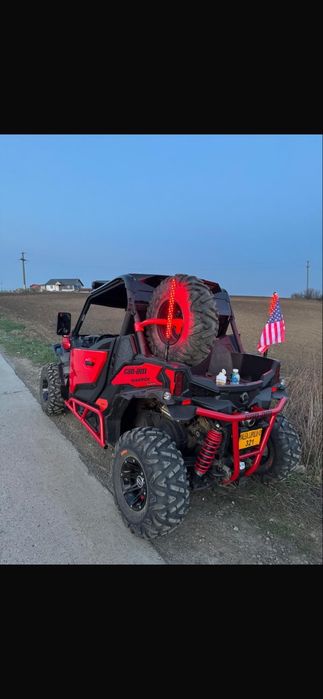 Vând CAN-AM Maverick 800