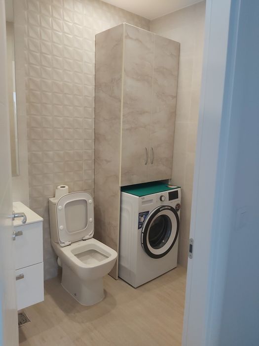 Închiriez apartament 2 camere în hils palady cu aer condiționat, centrala proprie, și parcare
