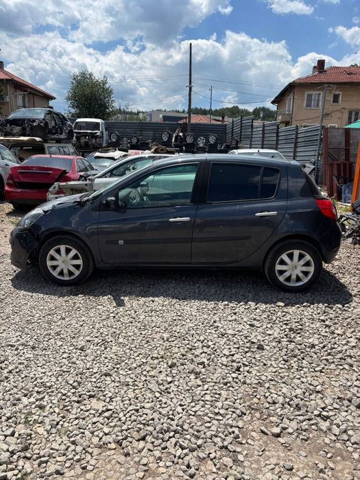 Renault Clio 1.6i 65 kw на части