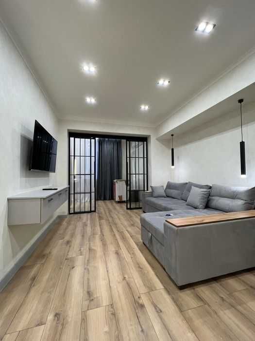 Сдаётся квартира на Ц-4/Новая, после ремонта 2 этаж