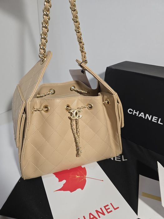 Налична чанта Chanel Hobo 25S  бежов
