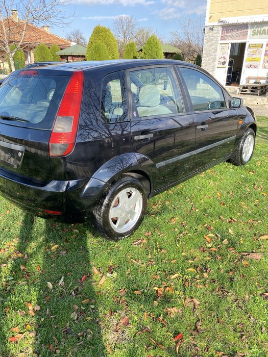 Ford fiesta 1.4 бензин