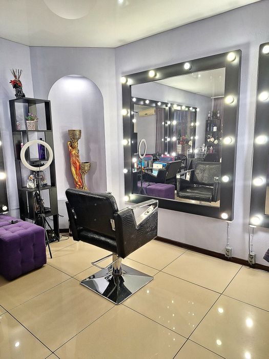 Сдам в аренду парикмахеское кресло