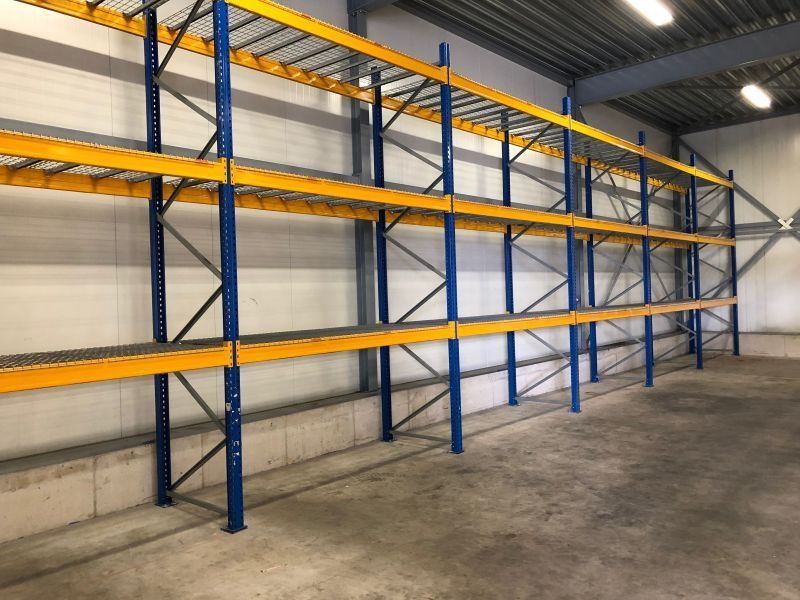 Rafturi metalice profesionale reglabile