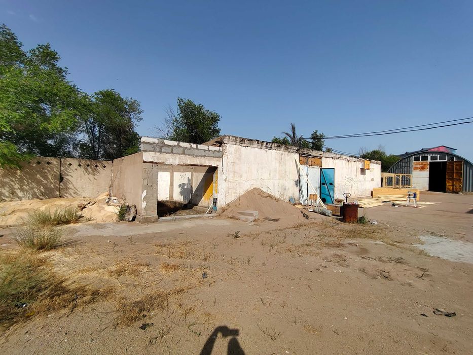 Промбазу, склады. Конаев