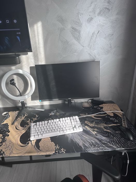 Vand calculator cu tot ce se vede