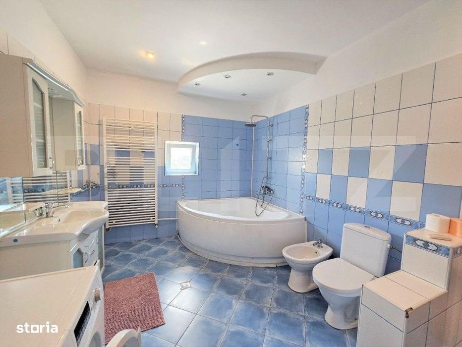 Apartament cu  10 camere, 200 mp, ideal pentru firma cu angajati, zona