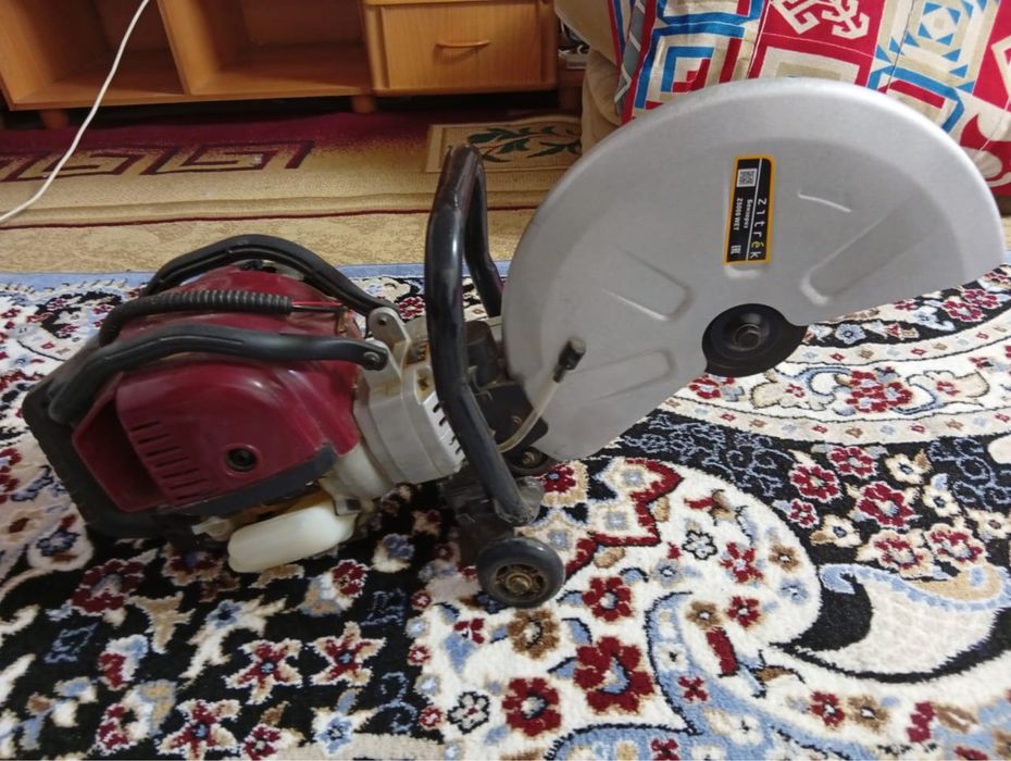 Бензорез(бензиновый резчик