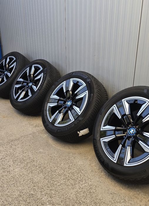 Оригинални 19" джанти BMW с гуми Michelin + TPMS – iX3 / X3 / X4