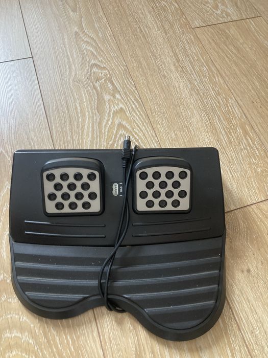 Игровой руль Genius