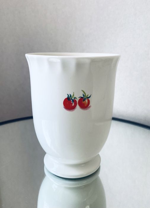 Стакан чаша с томатами фарфор