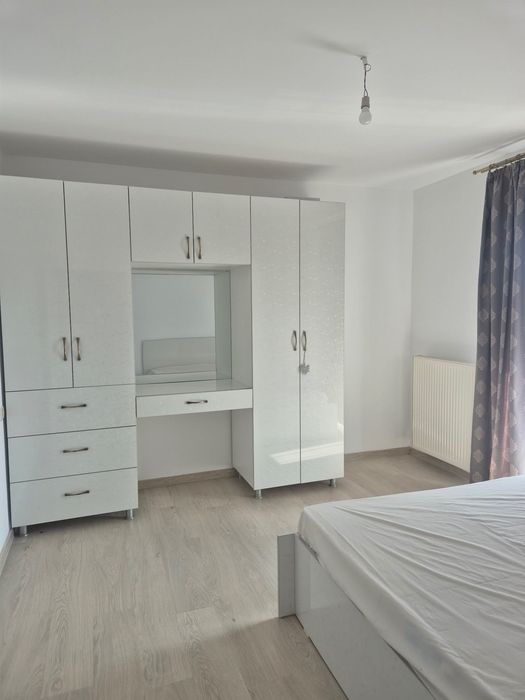Apartament de închiriat