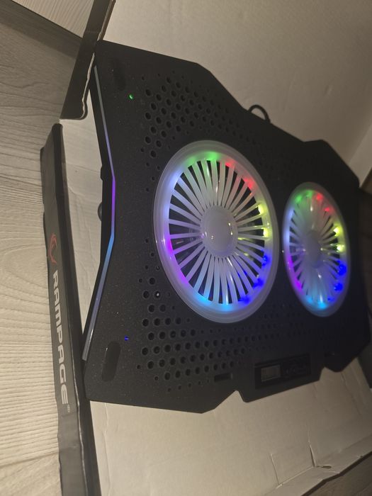 Vand Cooler Laptop Gaming lumini si control  pana la display  pana la 18Inch