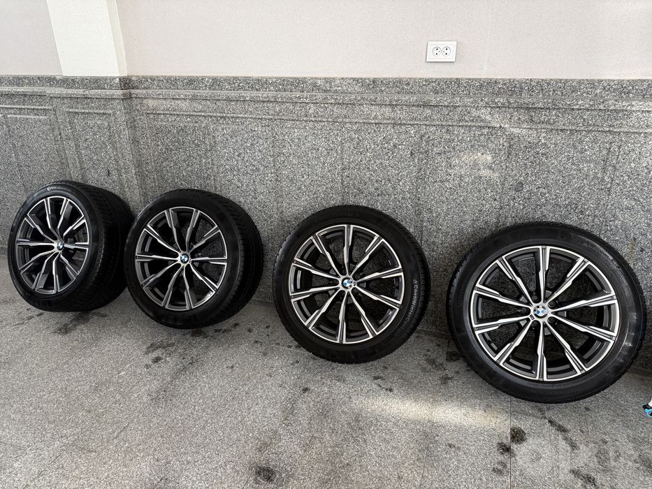 Продаю диски BMW R20 с 2 комплектами шин
