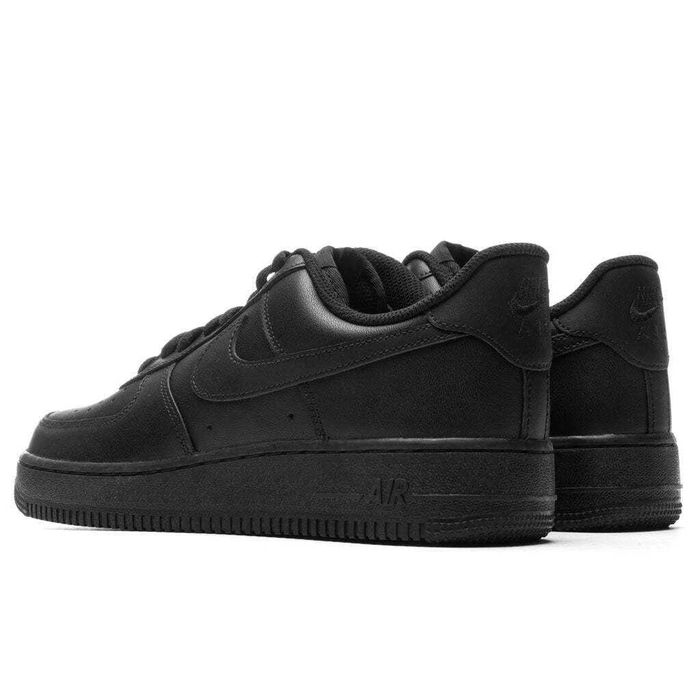 Nike Air Force 1 Triple Black