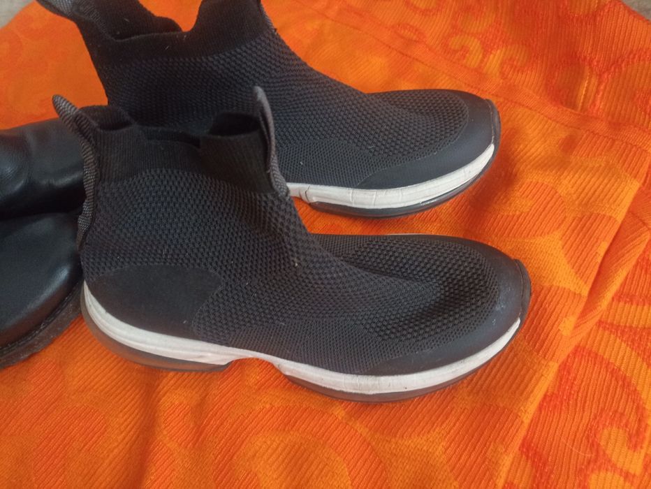 Ghete fete Next , Zara preț ptr ambele perechi