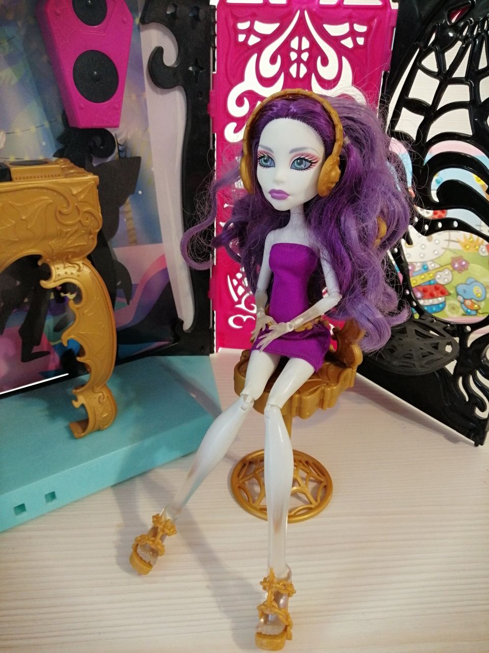 Продам Куклу Spectra Vondergeist Monster High с муз. mp3 сценой: 16 000 тг.  - Игрушки Алматы на Olx