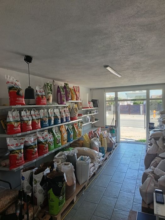 Afacere la cheie -Magazin furaje și cereale pentru animale