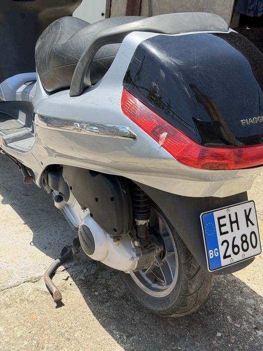 Скутер модел PIAGGIO x8 2005 г