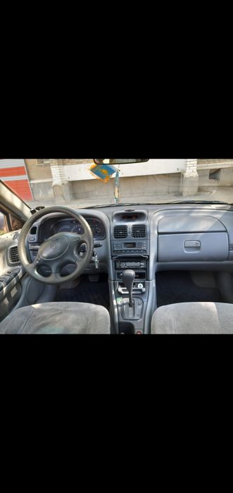 Машина Рено лагуна