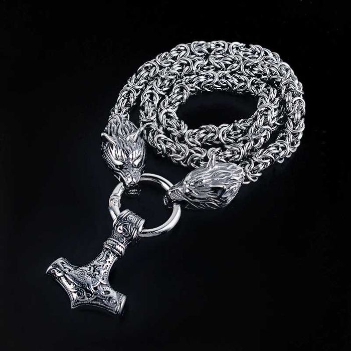 Колие Чукът на Тор