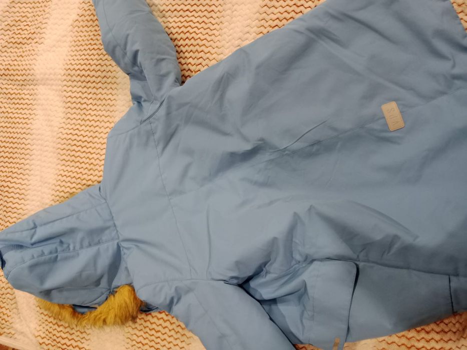 Продам парку на девочку!