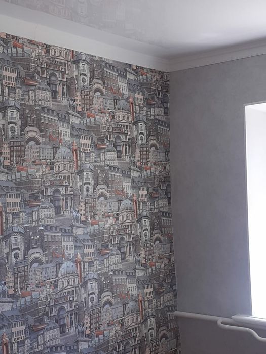 Клеим обои, галтели..