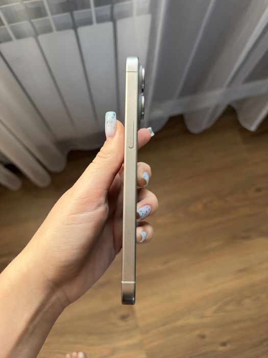 Продам iphone 15pro max 512gb