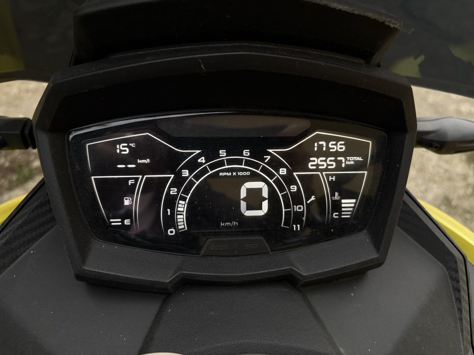 Scuter - motocicleta  Aprilia stare foarte buna