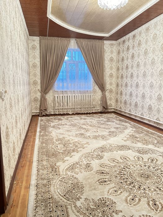 Жер уй сатылады.