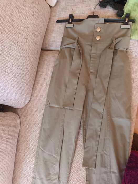 Продам джинсы синие и брюки плащевка