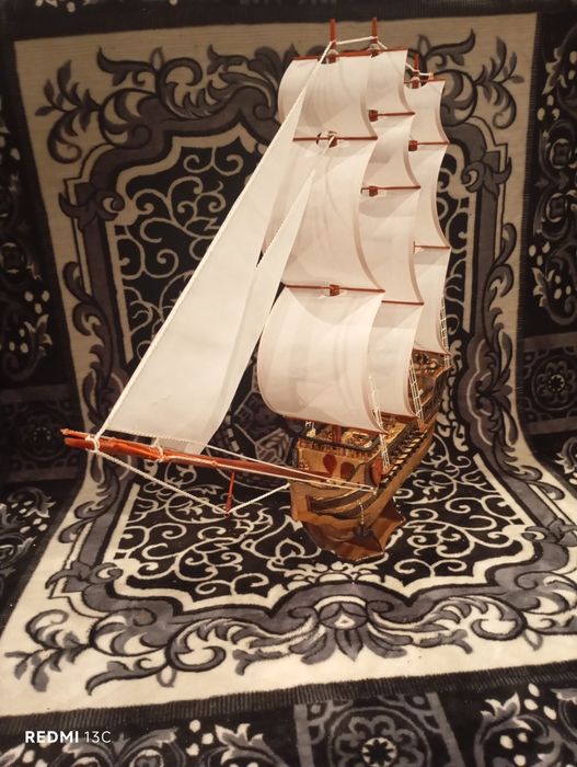 Продам парусник корабль