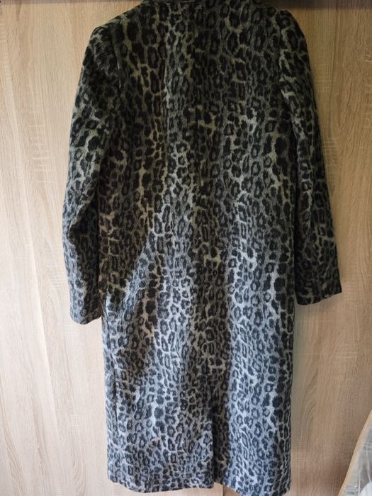 Geaca lunga H&M animal print mărimea 34
