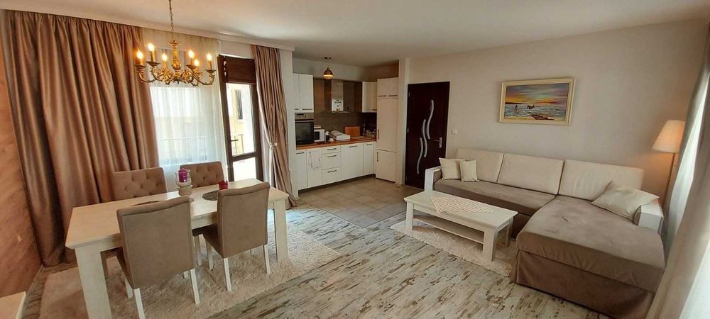 Дава се под наем Двустаен апартамент в София, Център - 65 кв.м за 410 € - Снимка #2