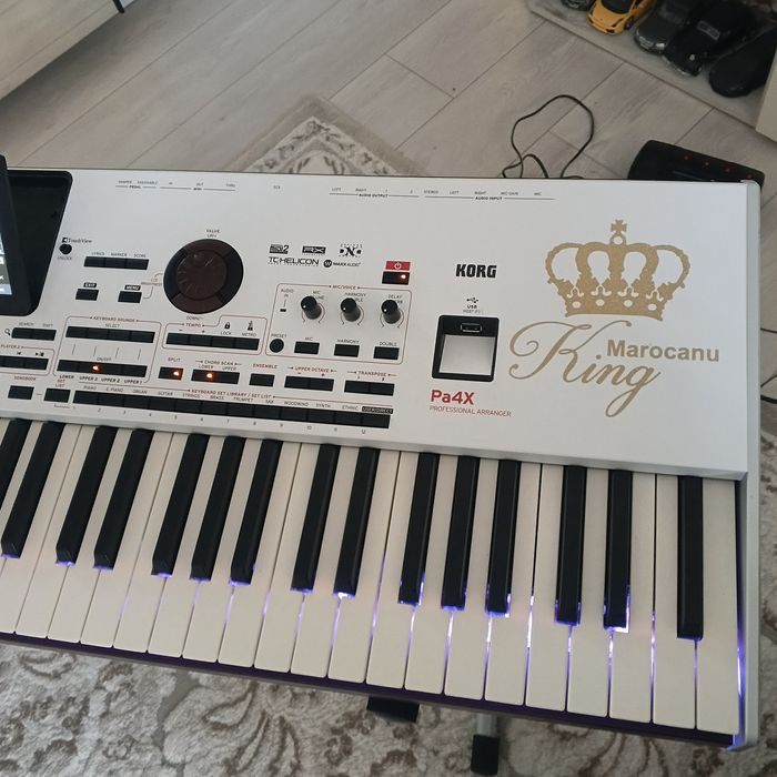 Korg Pa4 X cu Husa noua Korg , peda EC5 si peda sustain