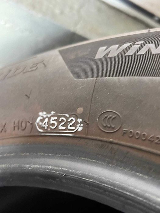Anvelope Iarna hankook 215/65 R17