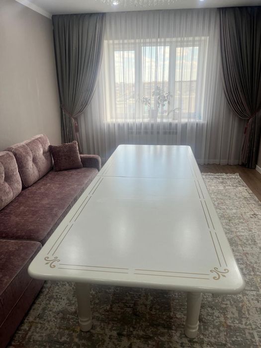 Продам стол для встречи гостей