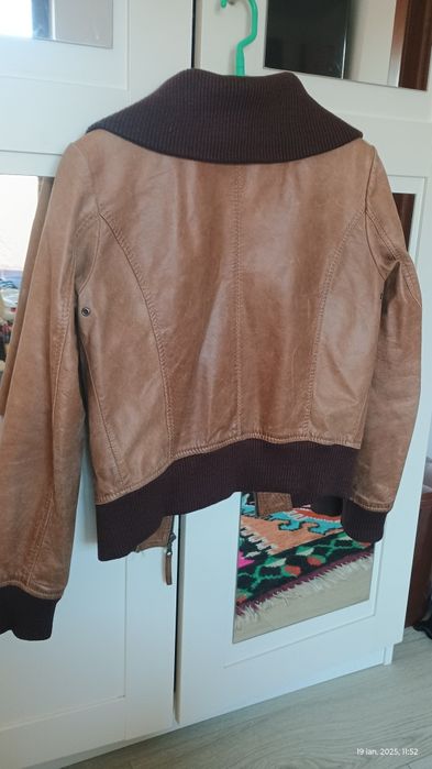 Geaca din piele de vanzare