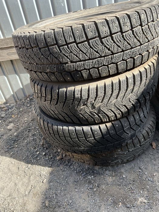 Продам зимние шины 185/70 R14