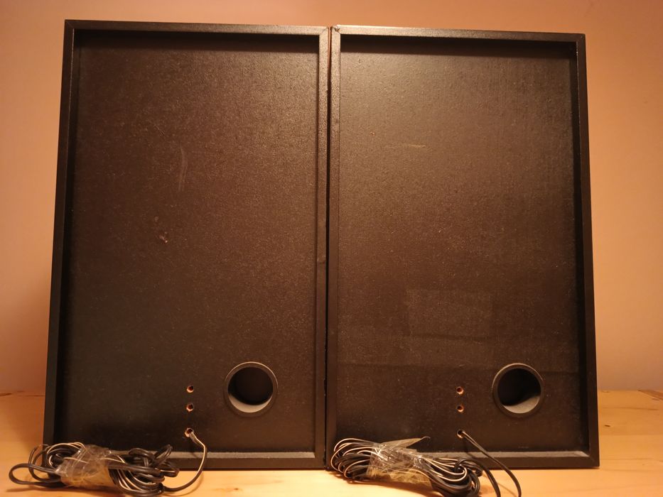 Тонколони Philips Филипс
Цена 30 евро